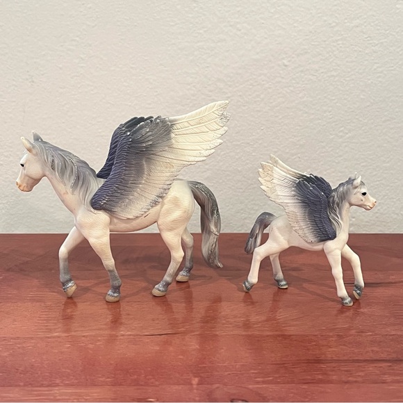 Schleich Bayala North America Family Pegasus and Pegasus Baby Foal Toy Figures - Picture 1 of 15